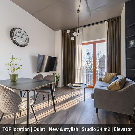 Cosy Studio Apartment In Ridzenes Residence Riga Exterior photo